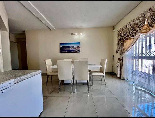 5 BEDROOM PROPERTY TO RENT IN WOODMEAD